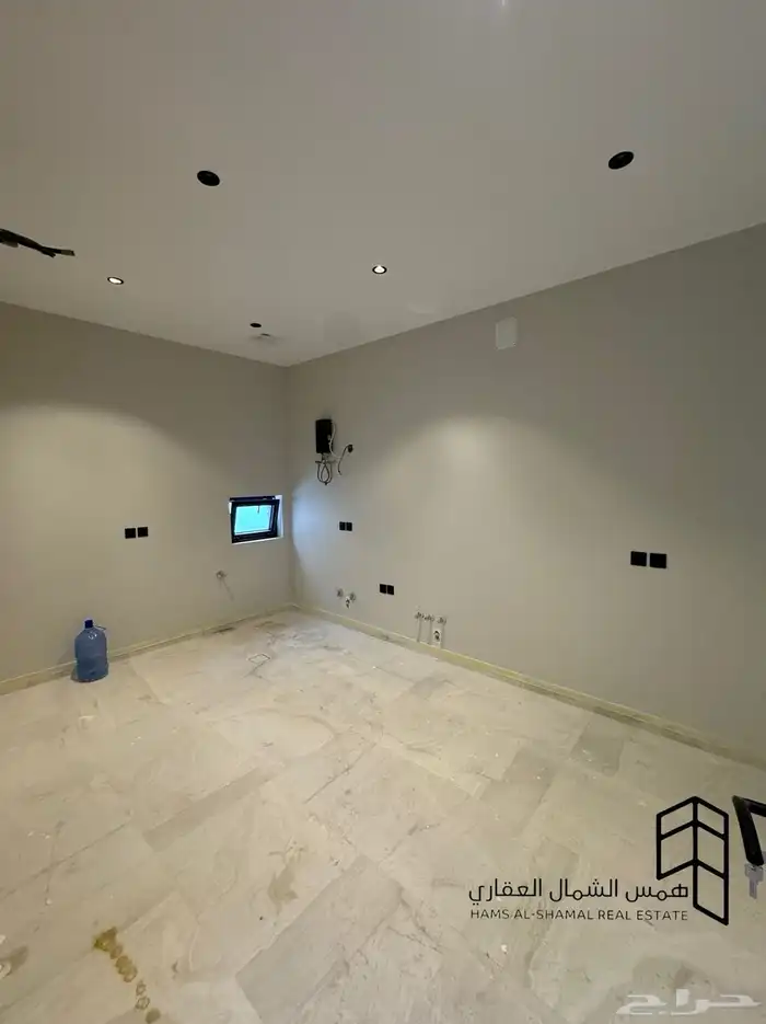 للبيع فيلا روف حي الصفا 2