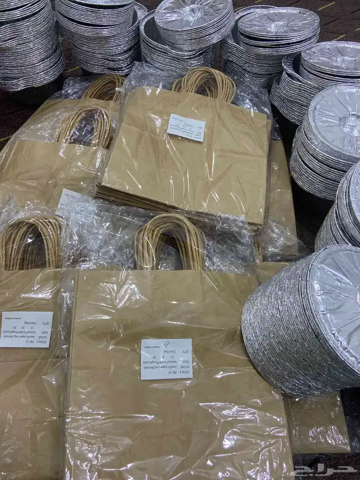 صحون قصدير واكياس ورق جديده للبيع لم تستعمل 4