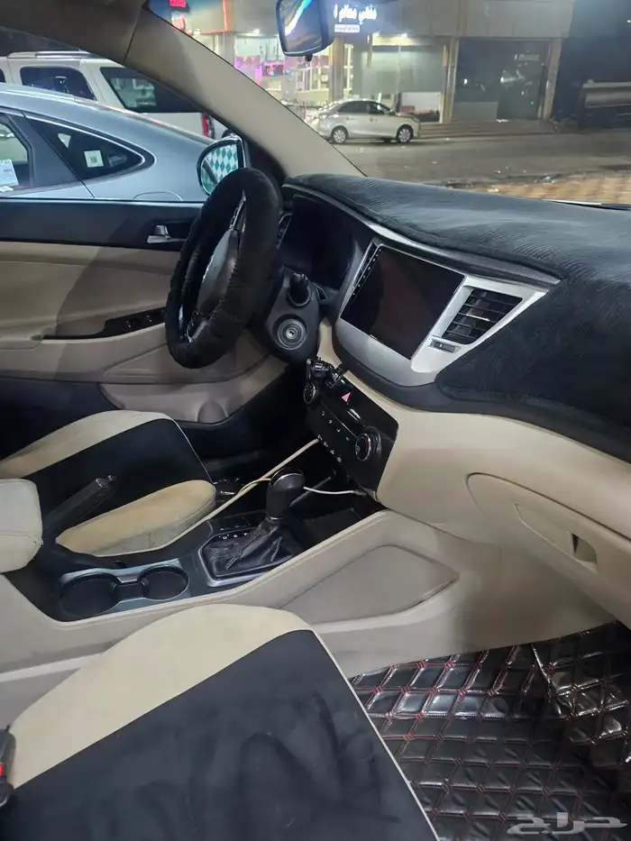 توسان 2016. بنزين. قير تماتيك. الممشى 270الف .مفحوص مجدد 2