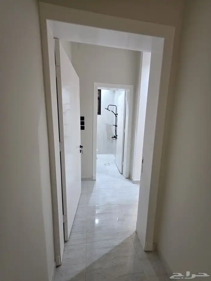 للبيع روف علوي مع ملحق تشطيبات فاخره قريب من الراقي 7