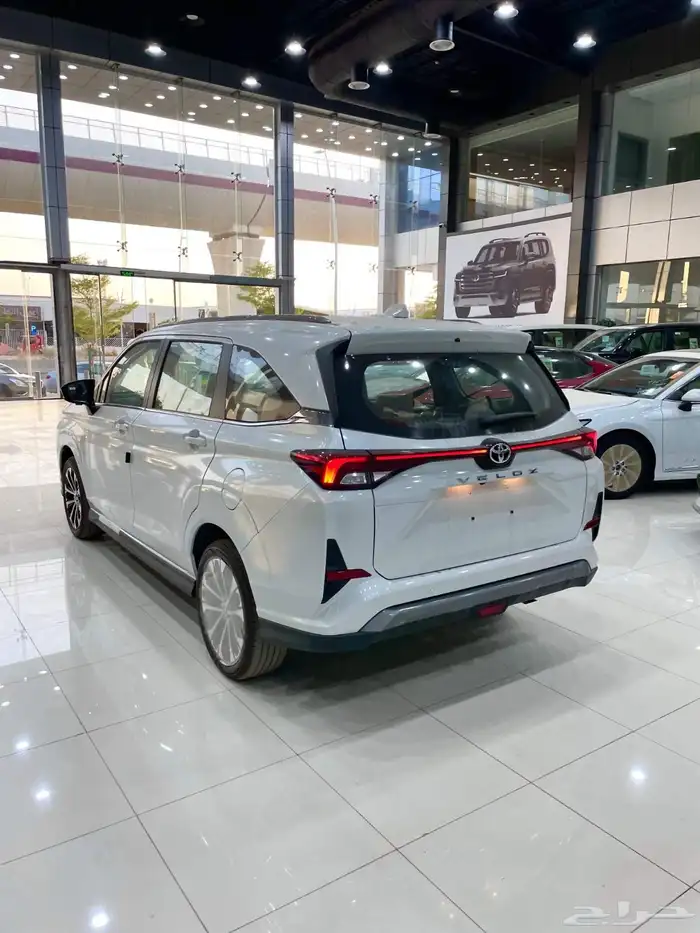 تويوتا فيلوز GLX 2025 9