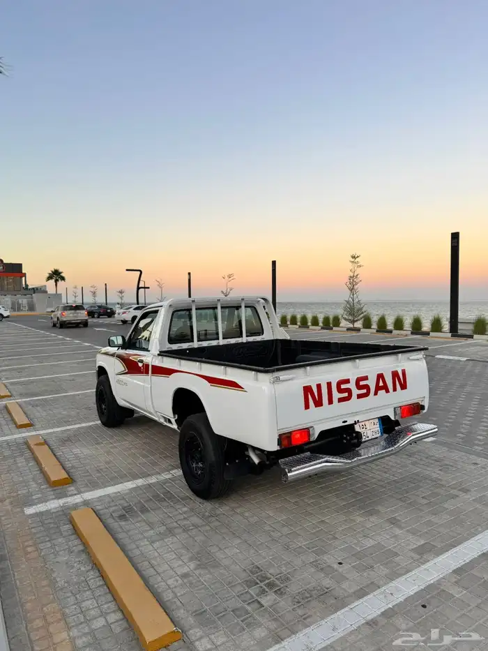 للبيع شاص نيسان 2005 قمة في النظافة 6