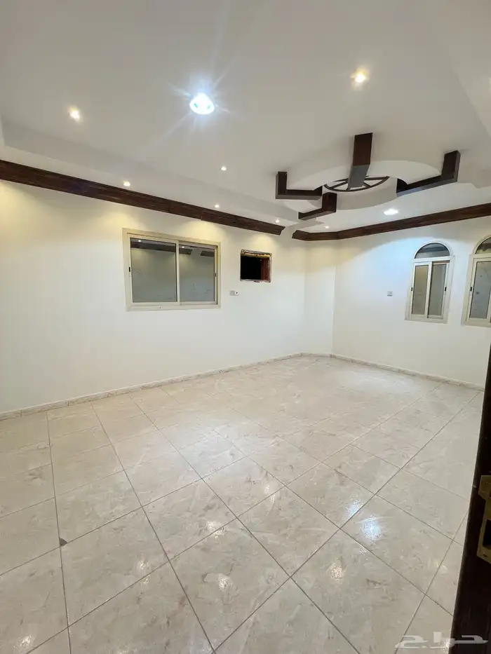 للإيجار شقة كبيرة مستقلة في السلمانية بالهفوف 6