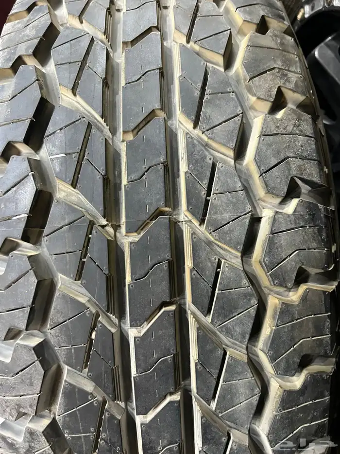 جنوط ميثود 6 مسمار فرد f150 مع كفرات ربع حجري ريدنز مقاس 17 14