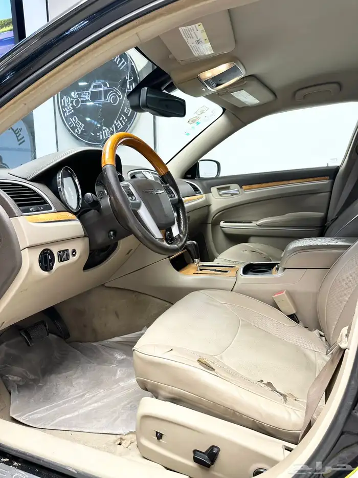 كرايزلر C300 نص فل هيمى 2012 4