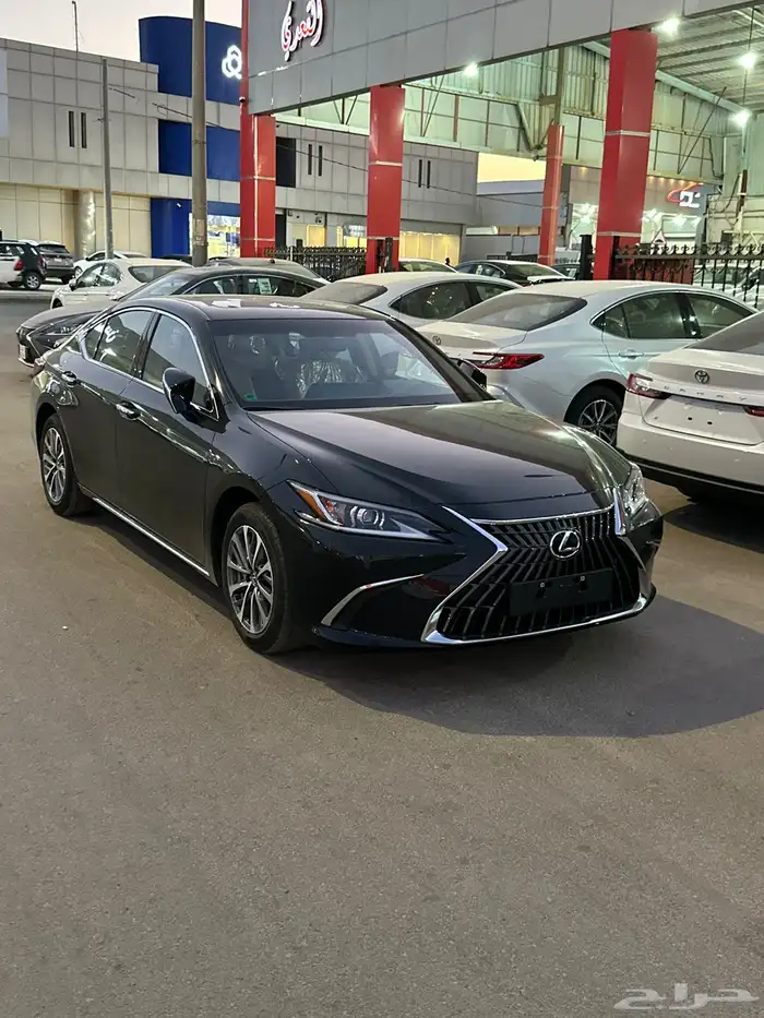 لكزس ES350 ca 2025 بسعر 202.000 6