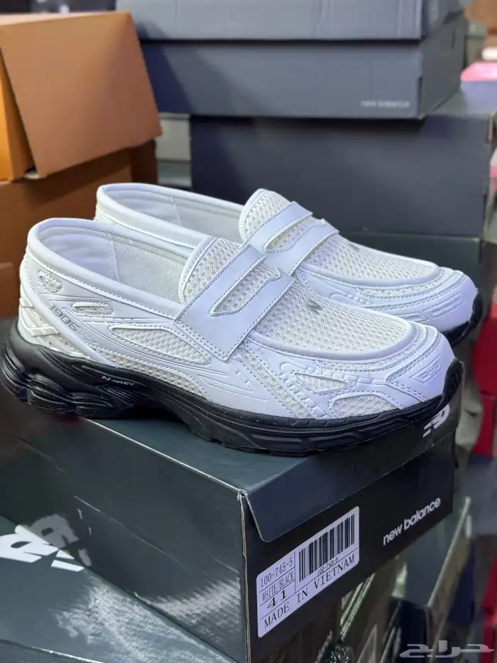 احذيه وجزم لويس فيتون ونيوبلانس فندي وشنط كتف ماستر 7