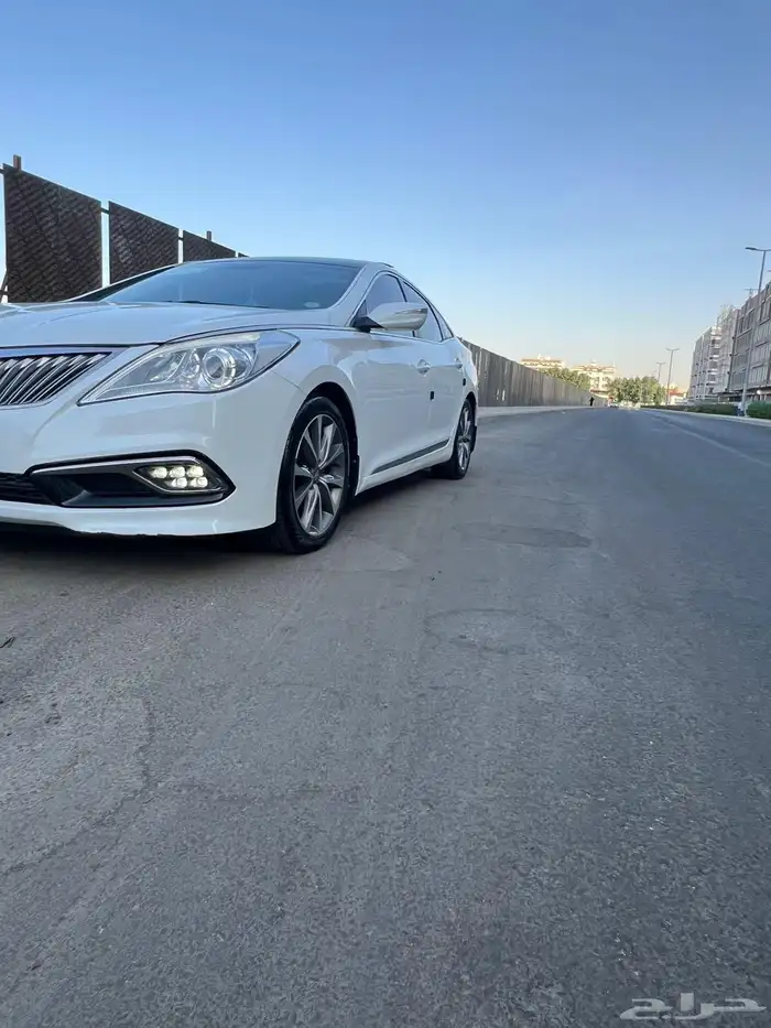 هيونداي ازيرا 4