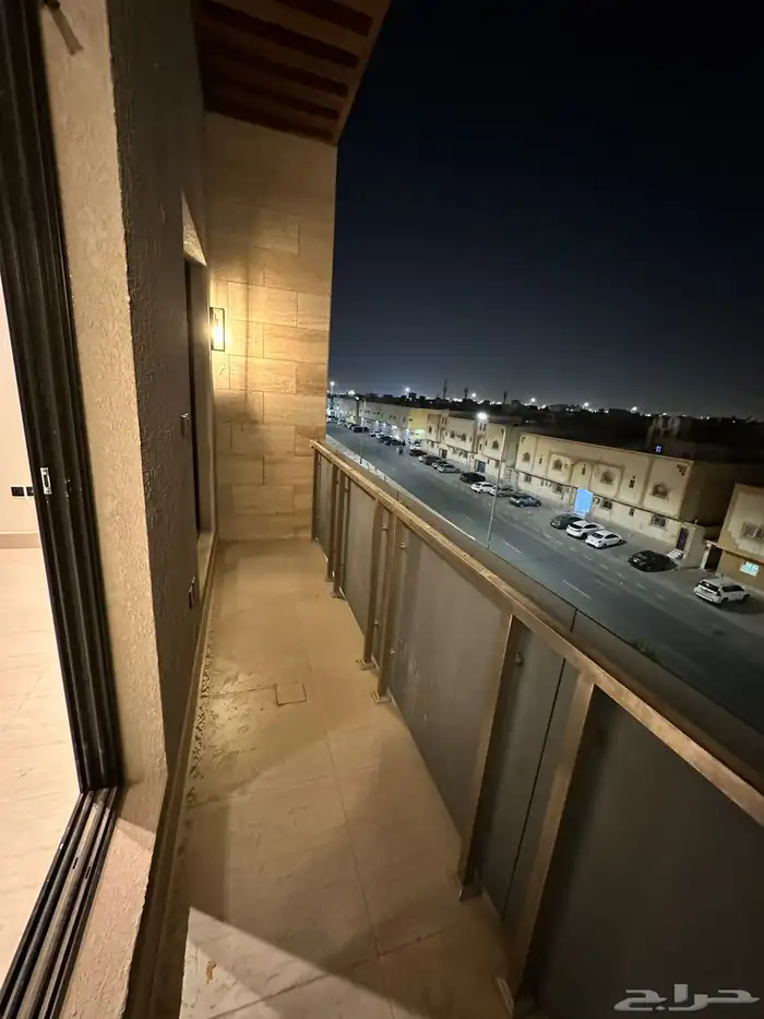شقة جديدة فاخرة للإيجار الرياض حي الروضة 10