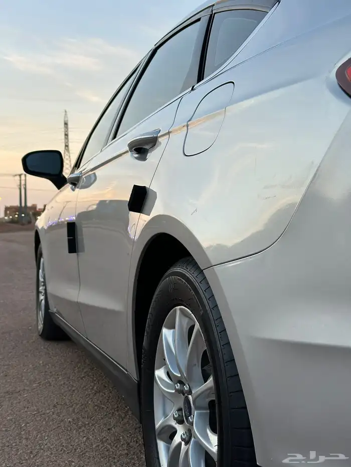 فورد فيوجن 2016 8