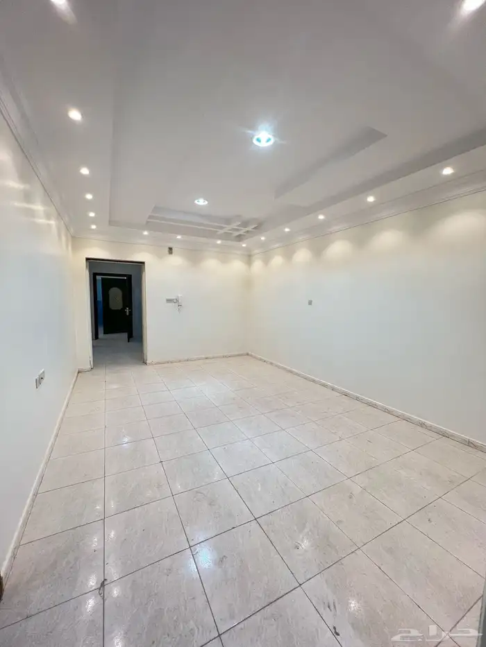 للإيجار شقة كبيرة مستقلة في السلمانية بالهفوف 8