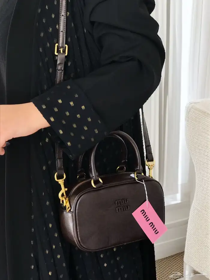 شنط ماركات درجه اولى 30