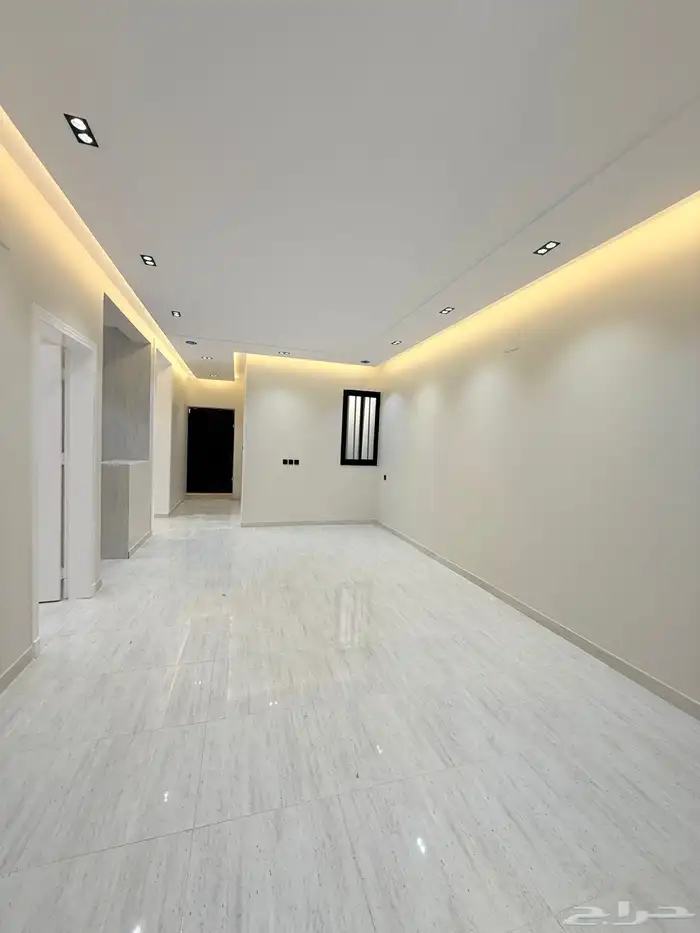 دور ارضي بمدخل سياره للبيع حي اليرموك مقابل ضمك 39