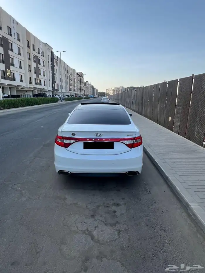 هيونداي ازيرا 8