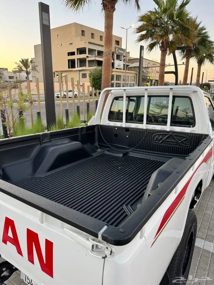 للبيع شاص نيسان 2005 قمة في النظافة 12