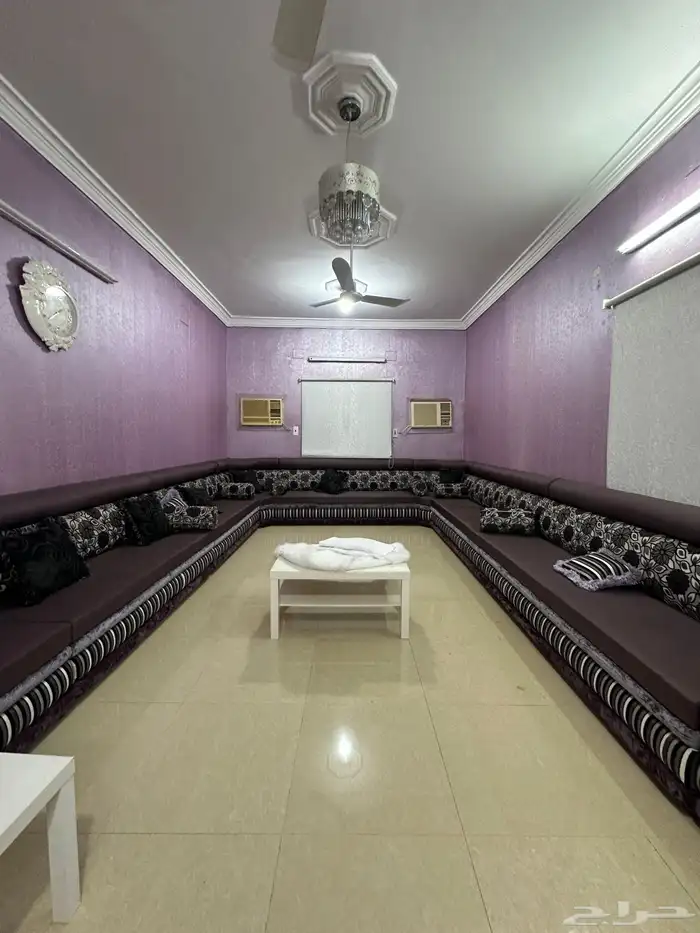 كنب باقي جديد ونظيف على الشوف 0