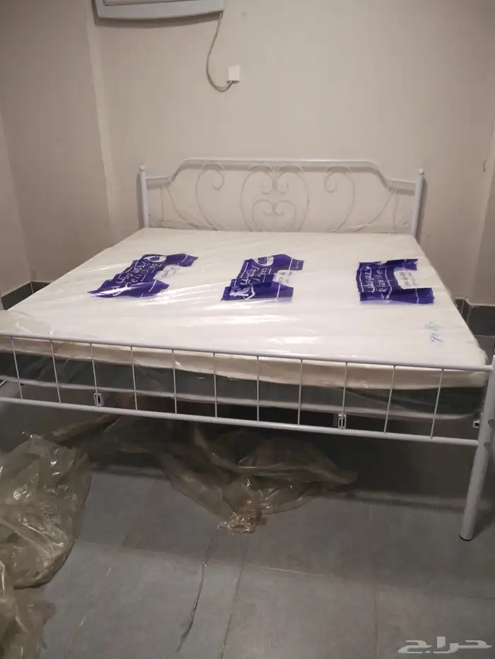 غرفة نوم كاملة  أثاث منزلي  سرير ودولاب وبطانيات 16