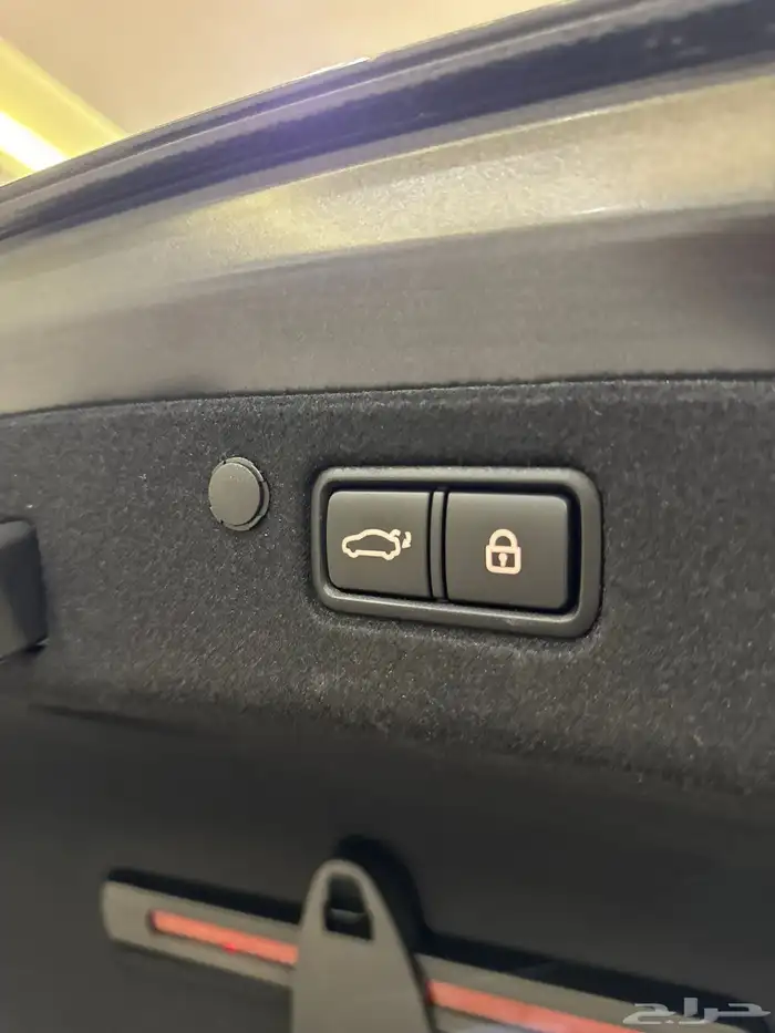 ازيرا 2020 ( بنزين V6 ) فل كامل بحالة الوكالة 31