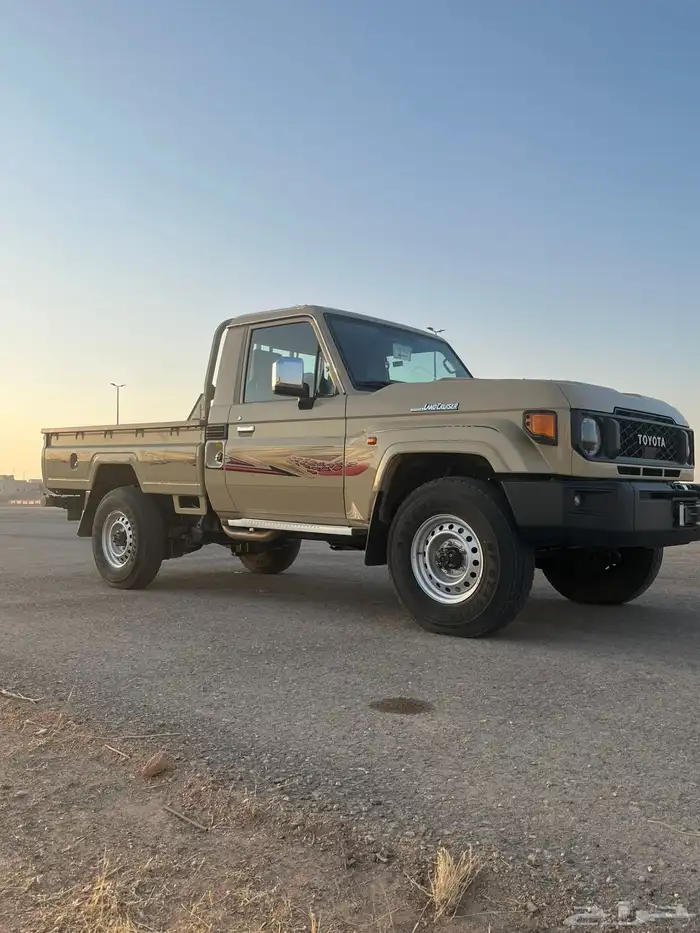 شاص 24 ديزلLX فل كامل مكره دفلك ماشي 57 الف 5