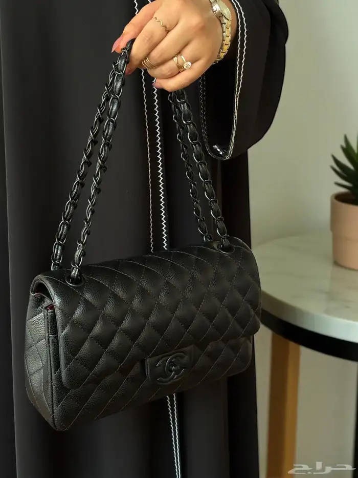 شنط شانيل الكلاسيكية هاي كواليتي ب180 ريال فقط عرض لفتره مح 10