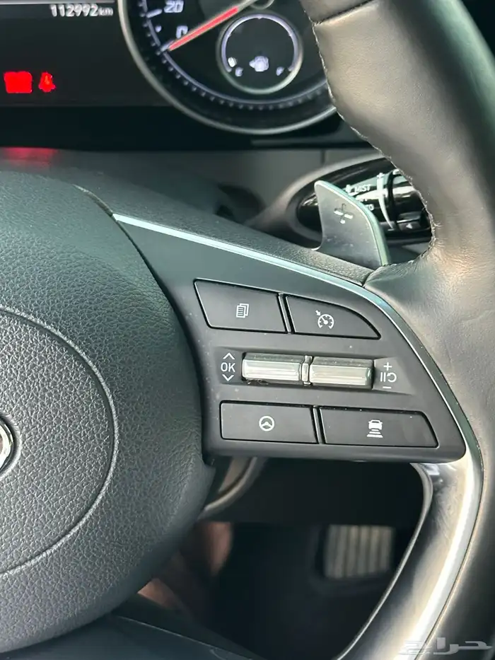 ازيرا 6سلندر موديل 2020 بصمه شاشه بحاله الوكاله 11