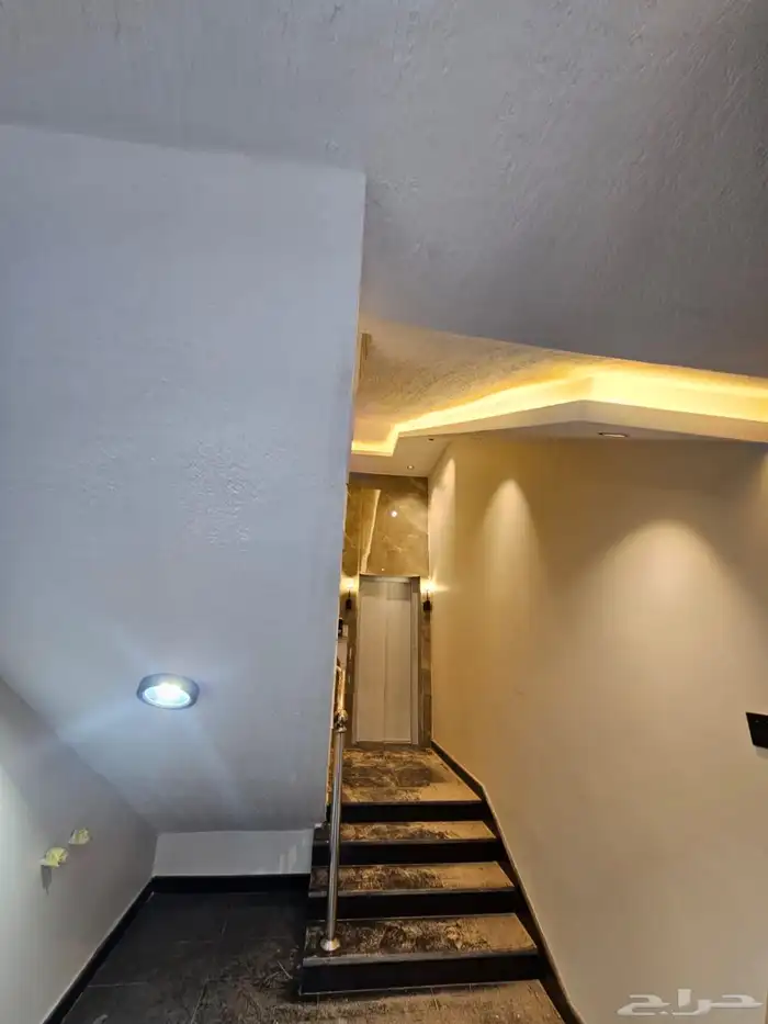 شقة للبيع بسعر ممتاز جدا 500 الف فقط خميس مشيط درة الموسي 8