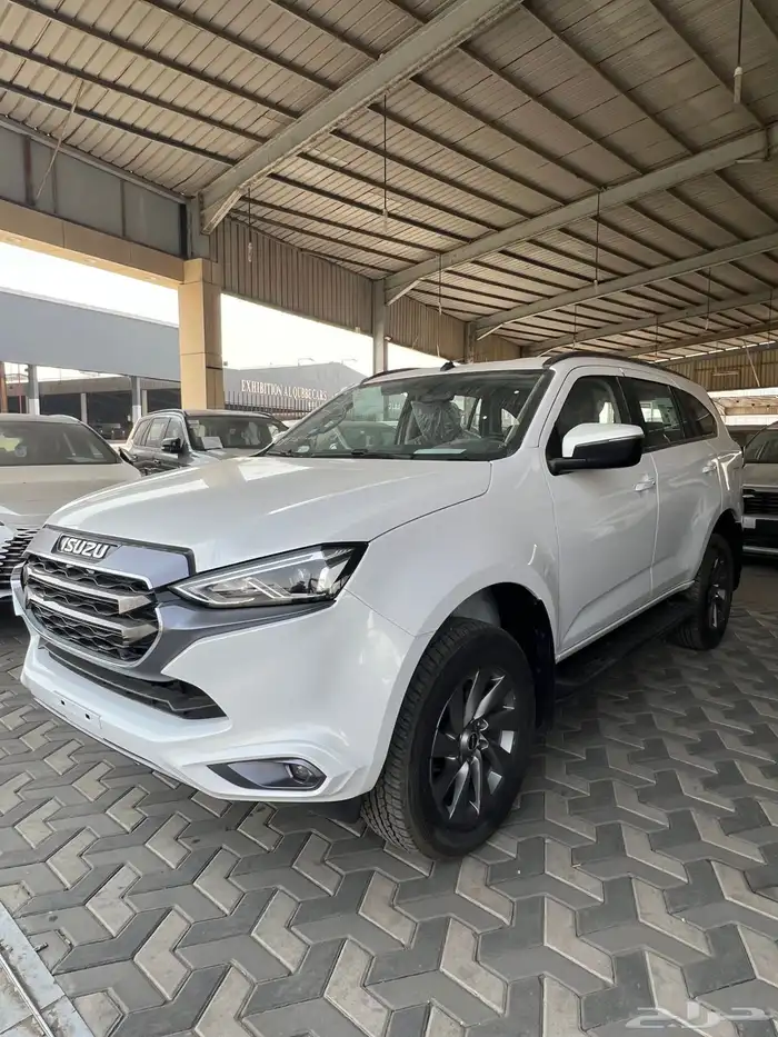 ايسوزو MUX 2024 فل كامل سعودي بالنقد والتقسيط 1