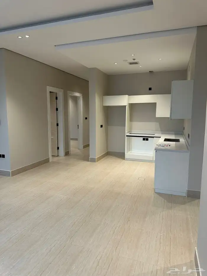 شقة جديدة فاخرة للإيجار الرياض حي الروضة 8