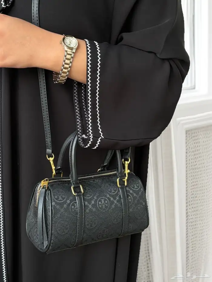 احذيه وجزم لويس فيتون ونيوبلانس فندي وشنط كتف ماستر 39