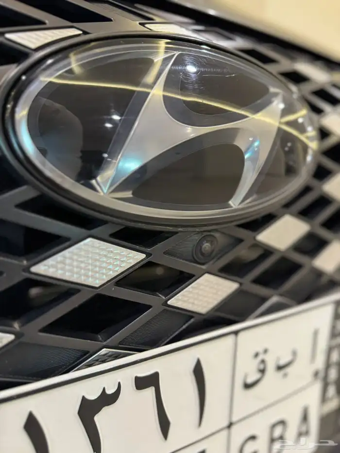 ازيرا 2020 ( بنزين V6 ) فل كامل بحالة الوكالة 4