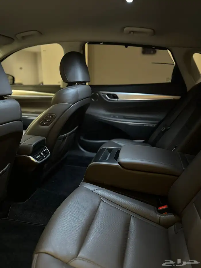 ازيرا 2020 ( بنزين V6 ) فل كامل بحالة الوكالة 24