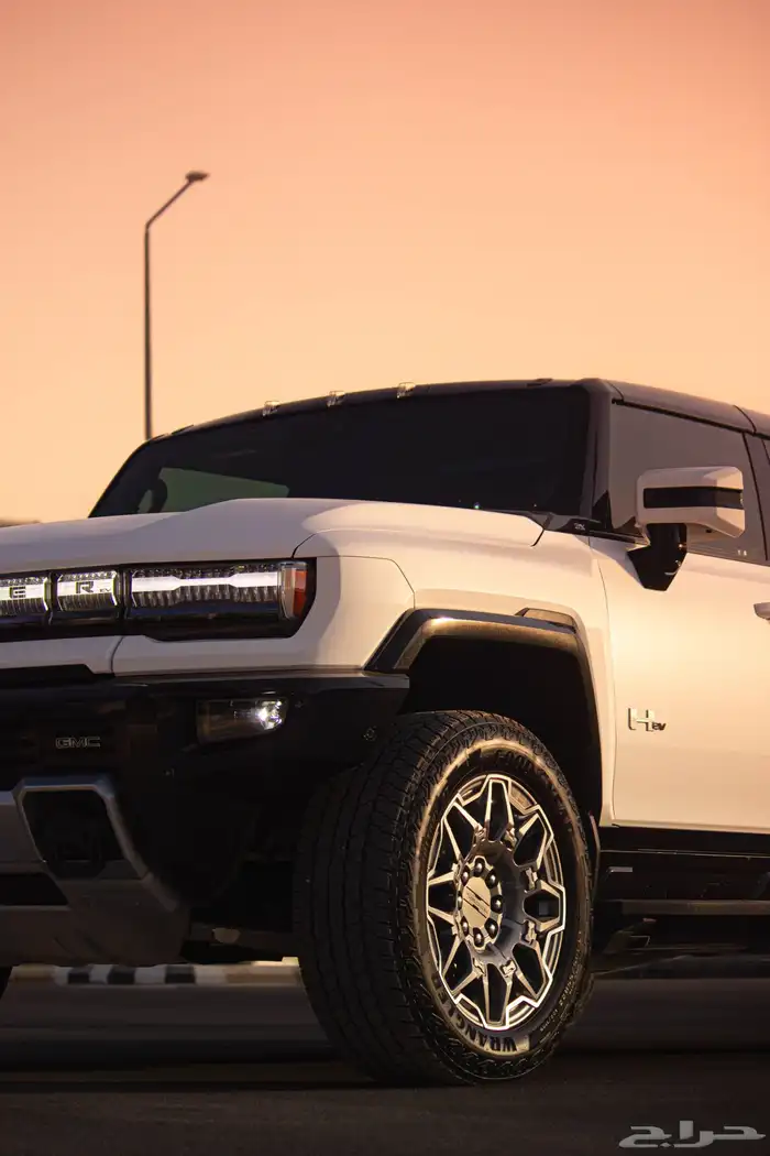 للبيع همر EV 3X 2025 وكاله ولوحه مميزة 4