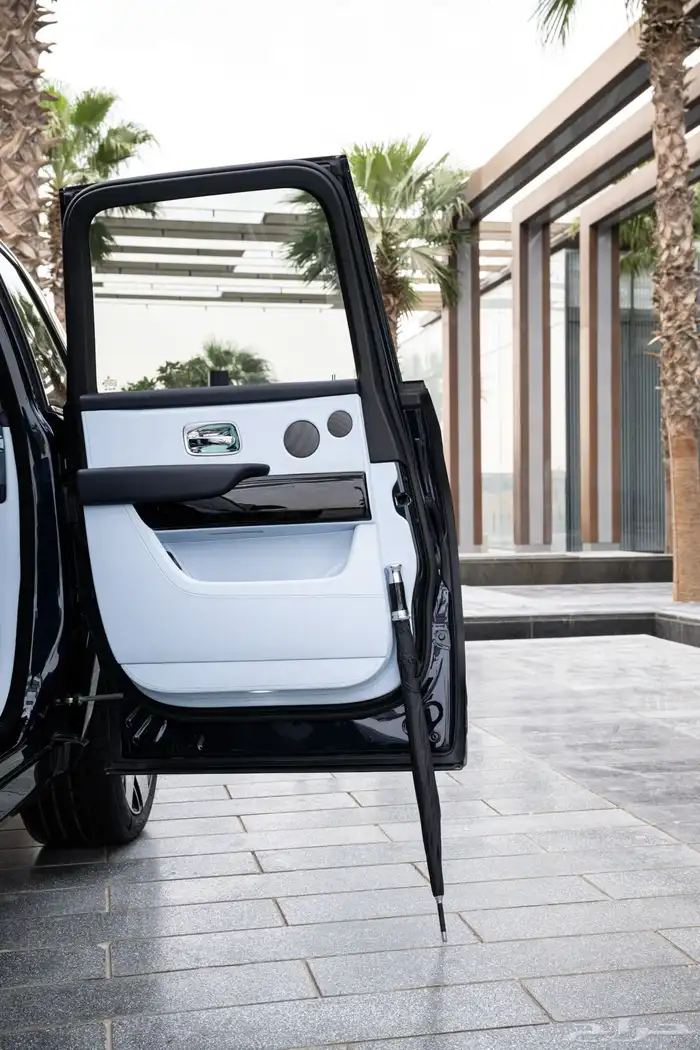 رولزرويس كولينان افخم SUV بالعالم 5