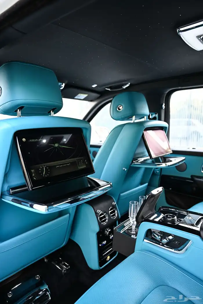 تاجير سيارات رولزرويس كولينان 7