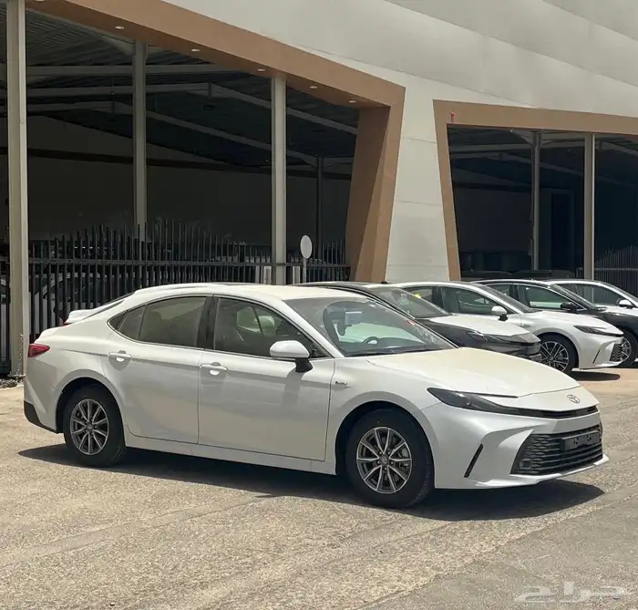 تويوتا كامري هايبرد استاندر 2025 للبيع كاش او اقساط ميسره 1