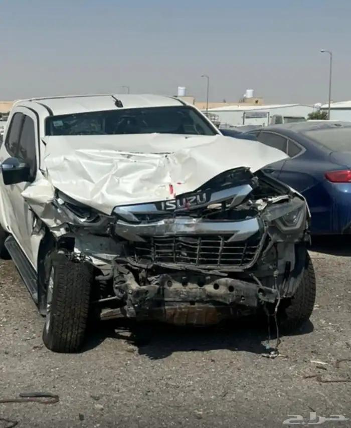 للبيع ايسوزو ديماكس 22 مصدوم 2