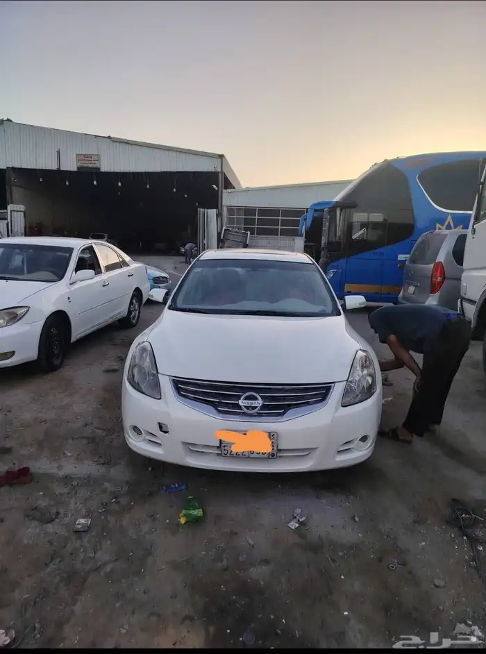 نيسان التيما 2010 4 سلندر فتح سقف بصمة 0