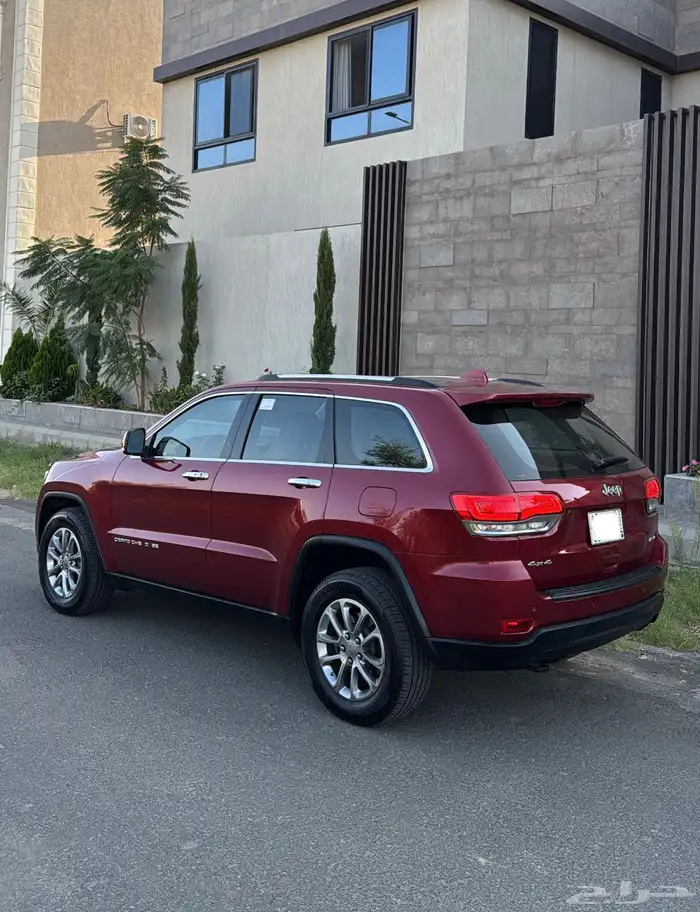 جراند شيروكي 2015 لاريدو 1