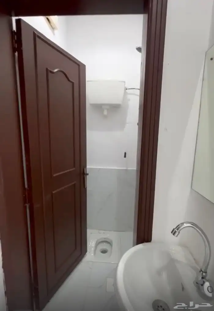 مجمع غرف عمال للإيجار السنوي جده حي الفضيلة للشركات 6