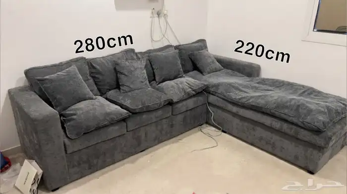 كنب للبيع . 1