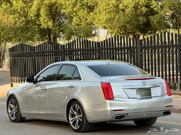 كاديلاك CTS موديل 2014 سعودي نص فل 4