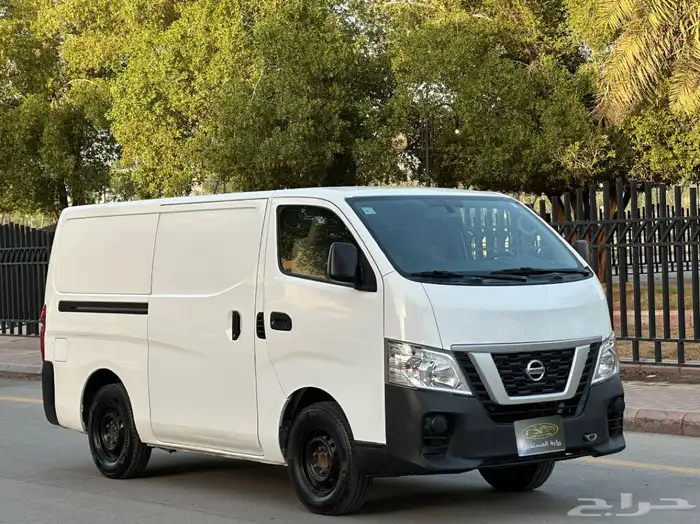 نيسان باص بضاعه موديل 2020 سعودي قير عادي بنزين 1
