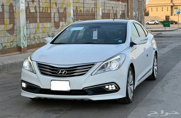 هيونداي ازيرا 2012 11