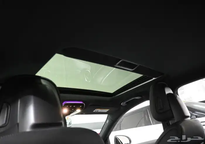 2023 Mercedes-Benz C300 9