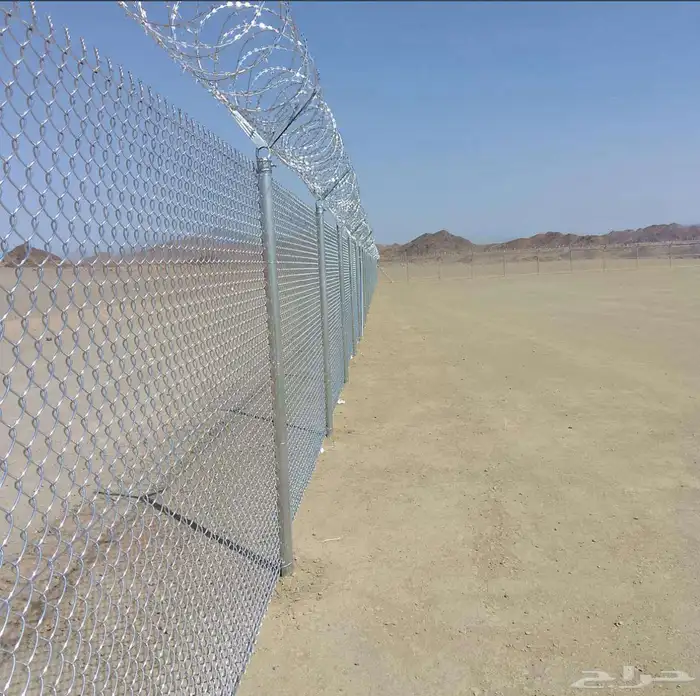 تركيب شبوك امنيه   وتوريد النخيل   وتركيب الحجر الطبيعي 10