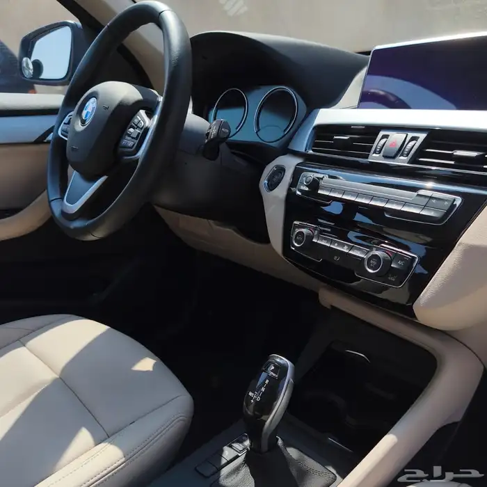 BMW 2021 X1(مخزن) 4