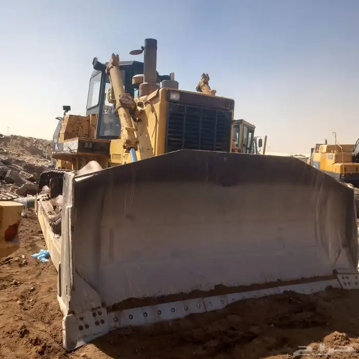 بلدوزر كماتسو 155 للايجار 0