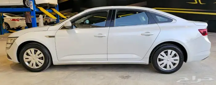 رينو تاليسمان 2017 9