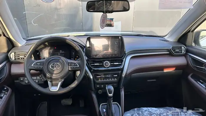 تويوتا اوربان كروزر GLX 2026 لدى شركة عبدالمجيد الخضر 9