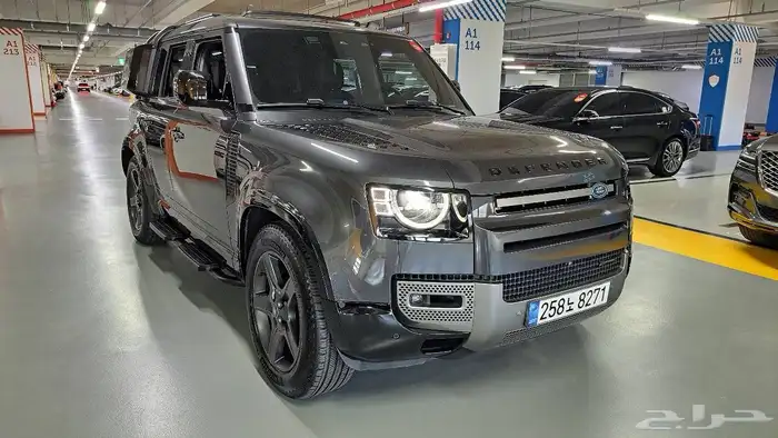 لاند روفر ديفندر 2022 Defender P300 X-Dynamic 1